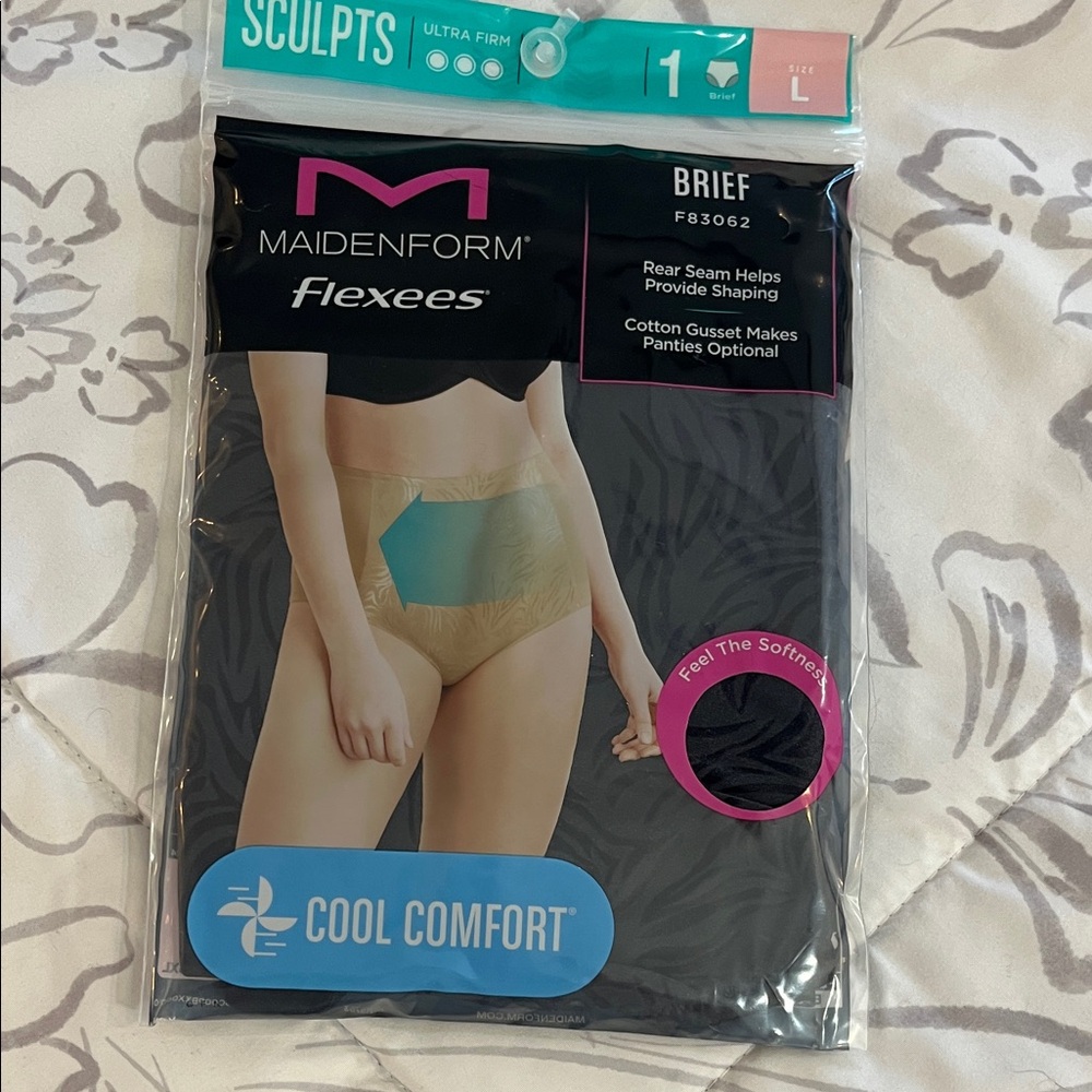 Maidenform Flexees Cool Comfort Black Briefs